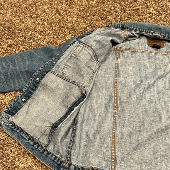 Denim / Jean Jacket, Button-up - Picture 7 of 10